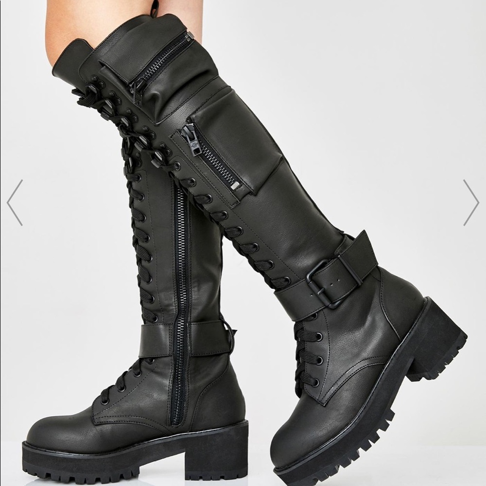 NWT OBSIDIAN POCKET COMBAT BOOTS size 8